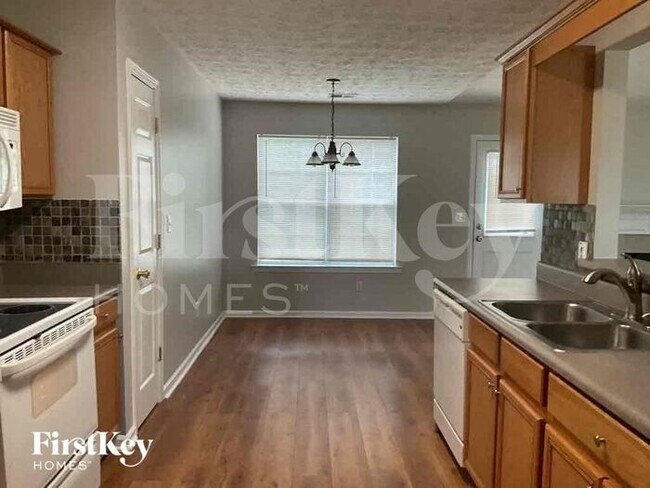 Building Photo - 170 Mills Creek Ln