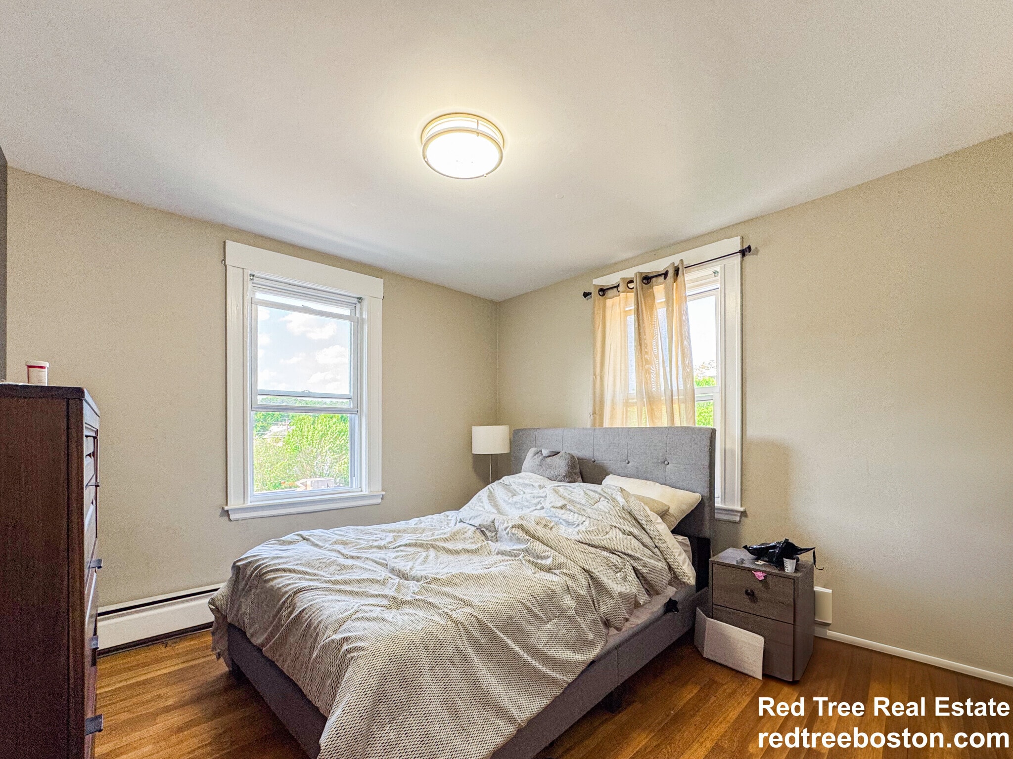 Building Photo - 19 Town Hill St