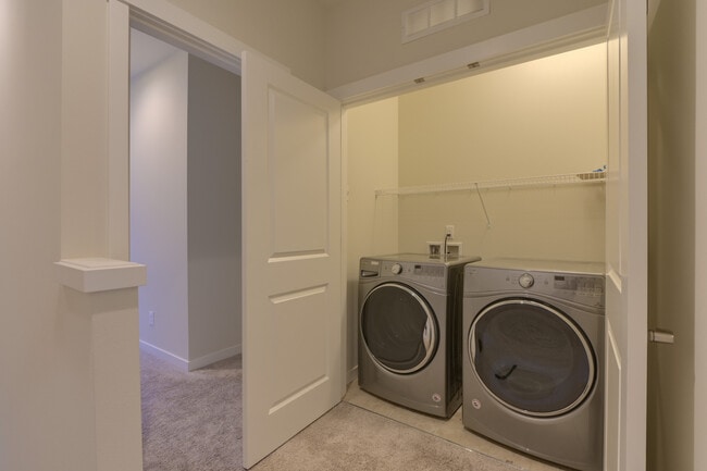 Building Photo - 14661 36th Ct NE