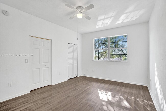 Building Photo - 757 NW 42nd Ave