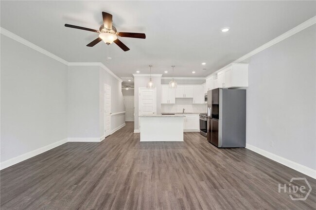 Building Photo - 77 Dorsey Dr