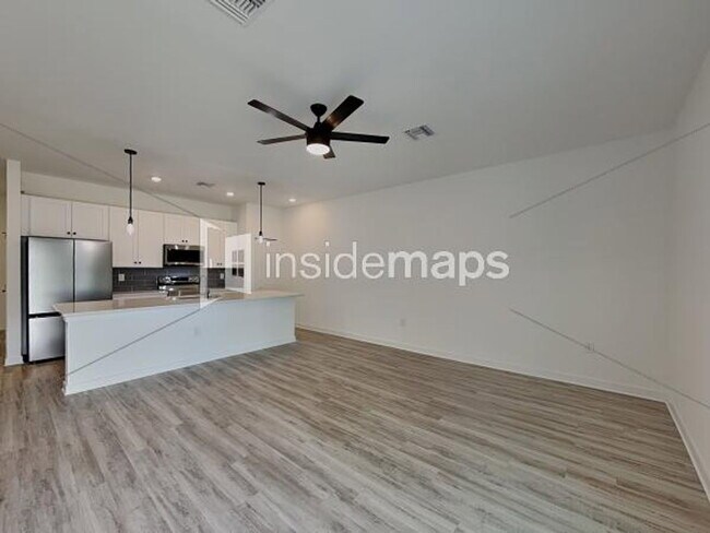 Building Photo - 212 Ichabod Ave