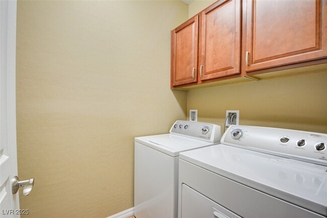 Building Photo - 10267 Mopan Rd