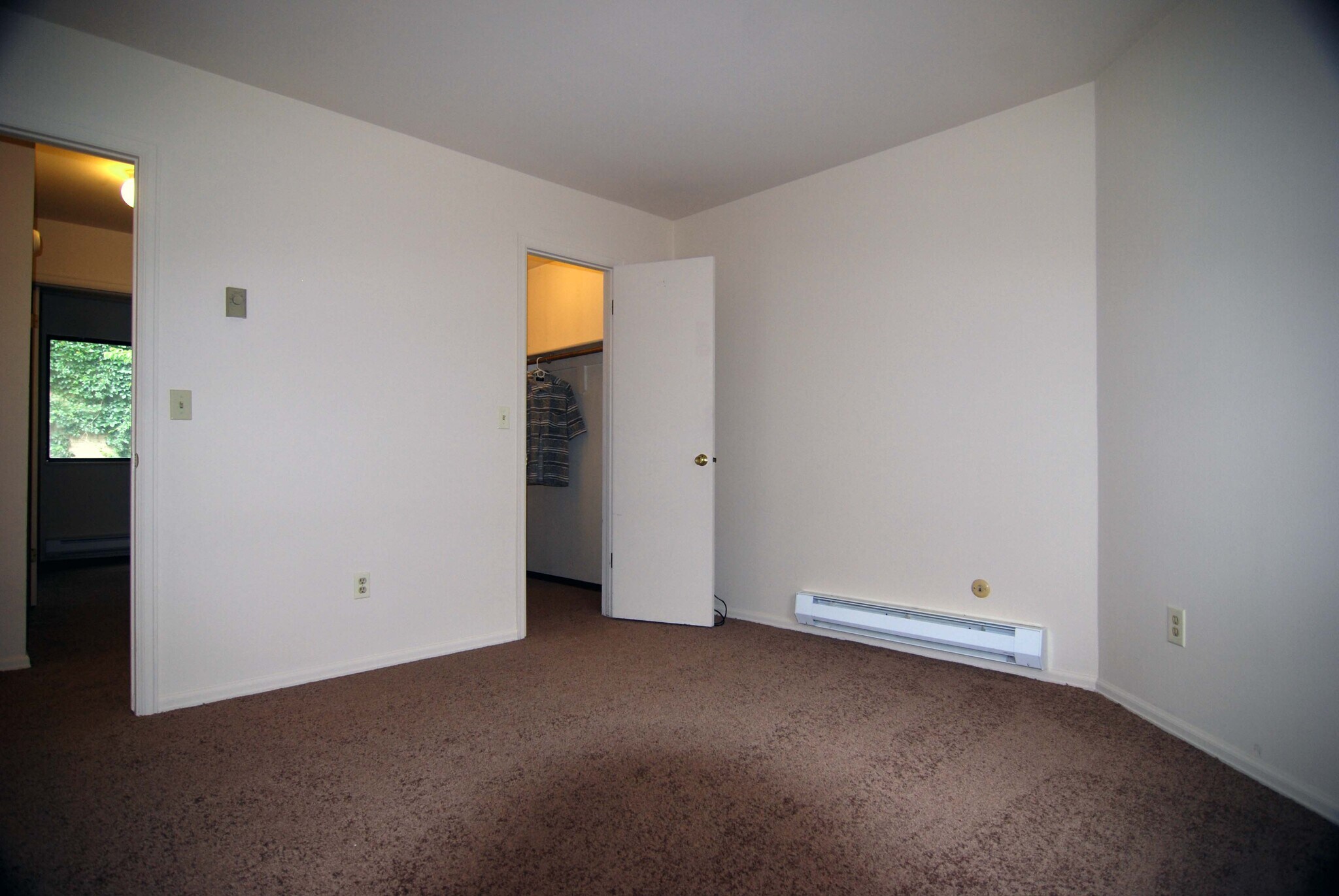 Building Photo - 2238 Canyon Blvd