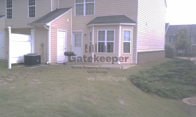 Building Photo - 5616 Union Pointe Dr