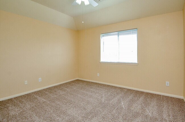 Building Photo - 5439 Santa Chase Ln