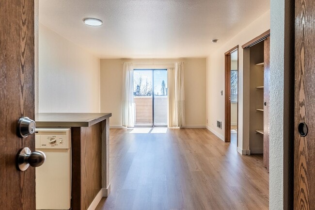 Interior Photo - Park Royal Apartments