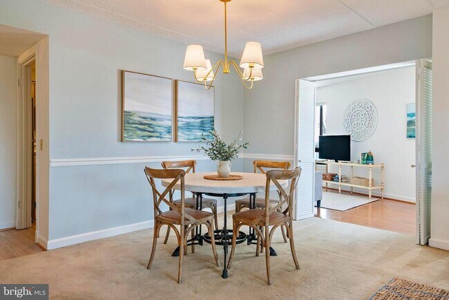 Building Photo - 100 Severn Ave