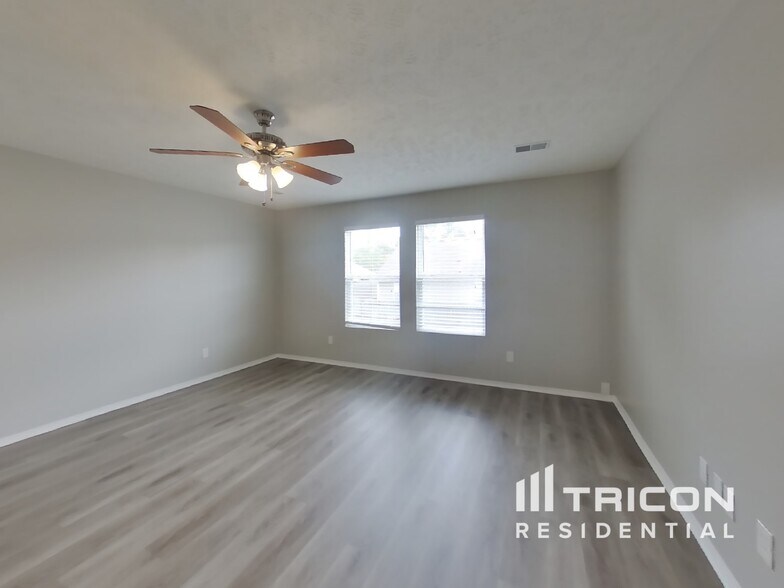 Building Photo - 5006 Hancock Cir
