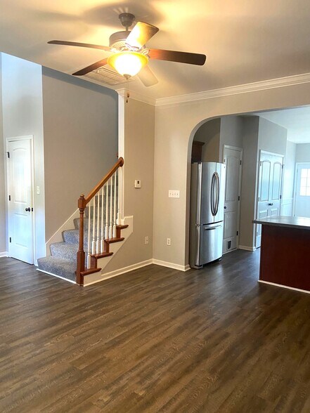 Building Photo - 2291 Ridgemont Dr