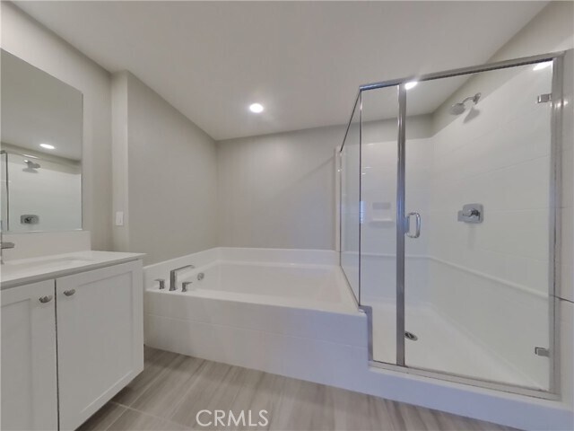 Building Photo - 31651 Hans Dr