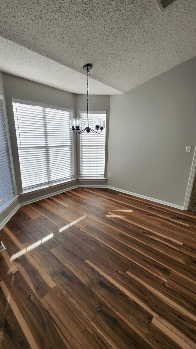 Building Photo - 5510 Underwood Cove