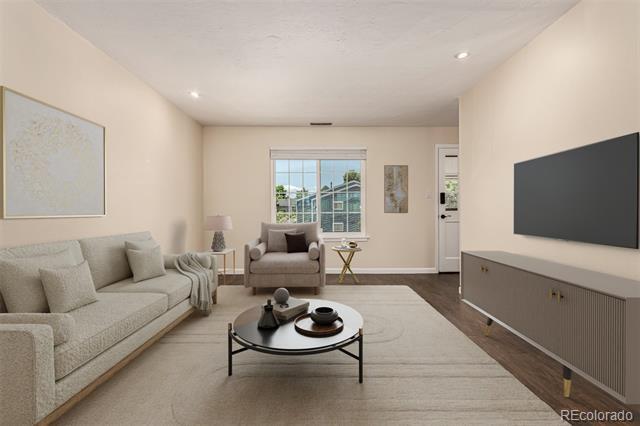 Building Photo - 2301 E Fremont Ave