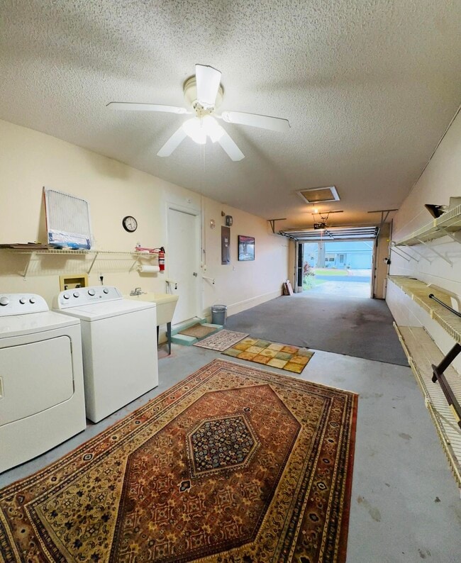 Building Photo - 8745 SW 92nd Pl