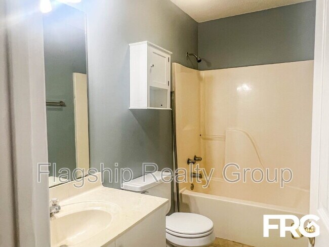 Building Photo - 205 Wyndham Cir