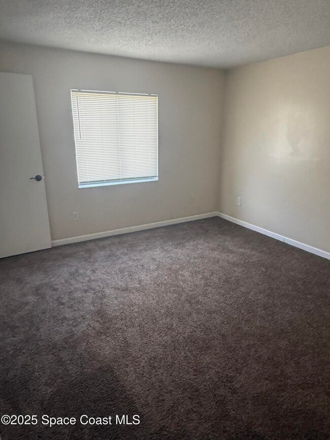 Building Photo - 124 San Juan Cir