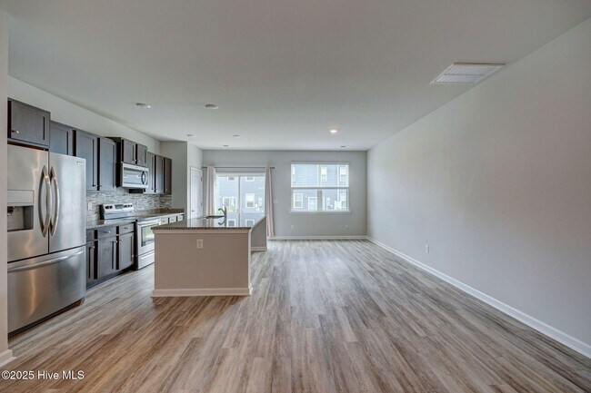 Building Photo - 4613 Wildaire Ln
