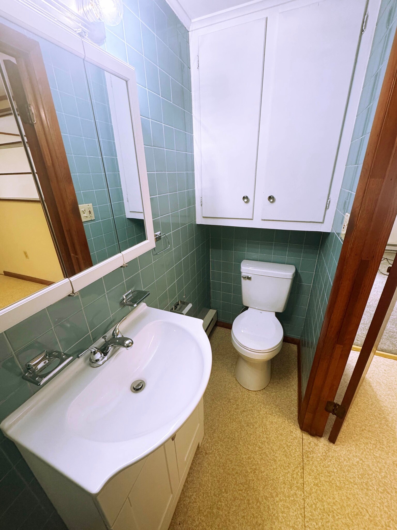 Building Photo - 19 Oakwood Dr