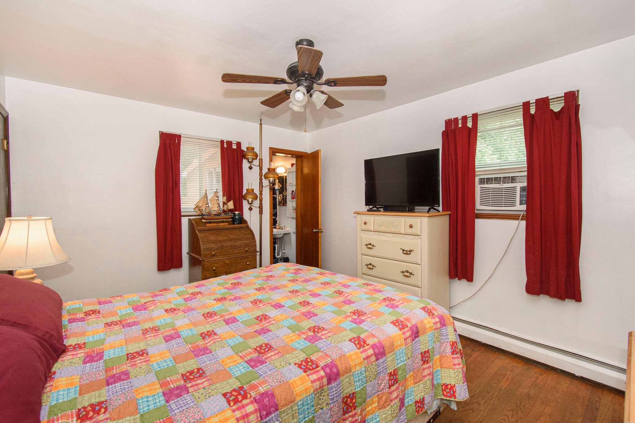 Building Photo - 206 Broce Dr