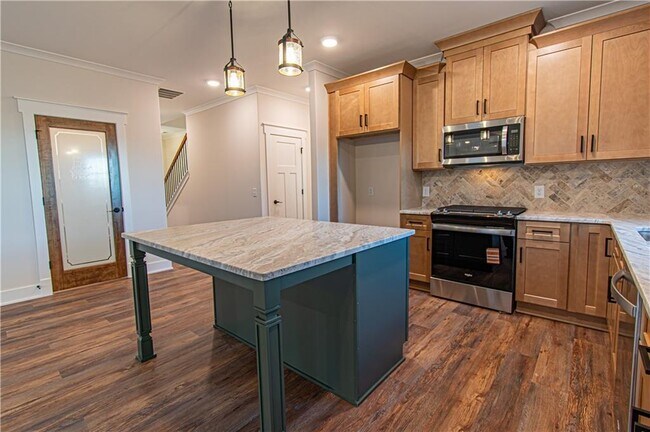 Building Photo - 386 Mulberry Cir