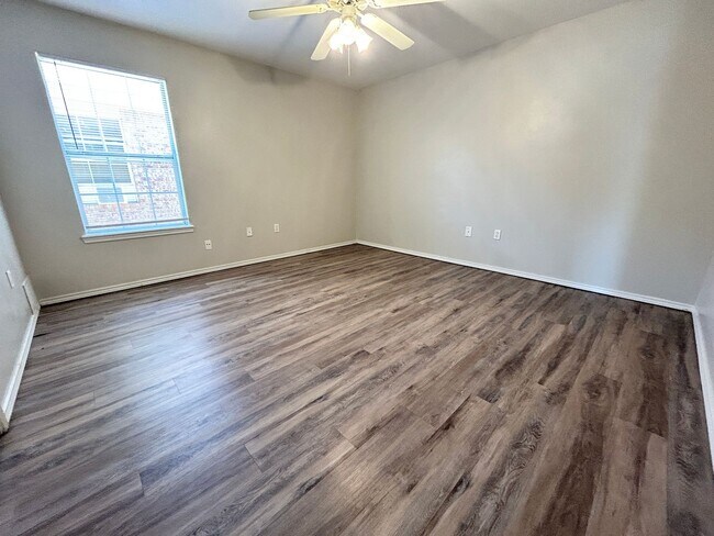 Building Photo - 1118 82nd St