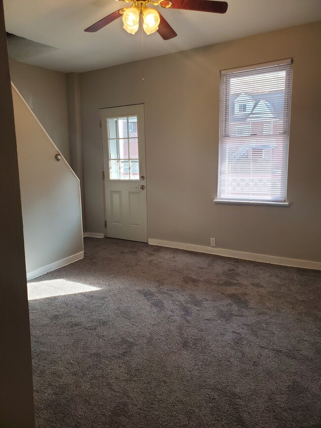 Living Room - 216 1st St