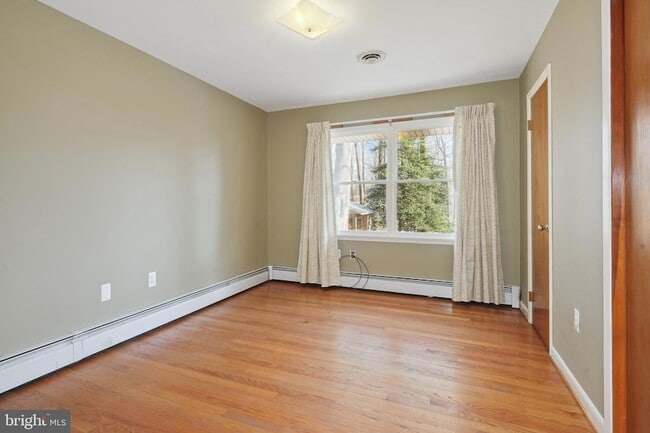 Building Photo - 10624 Marbury Rd