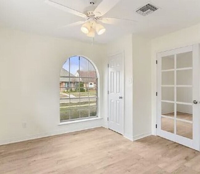 Building Photo - Your New Home!