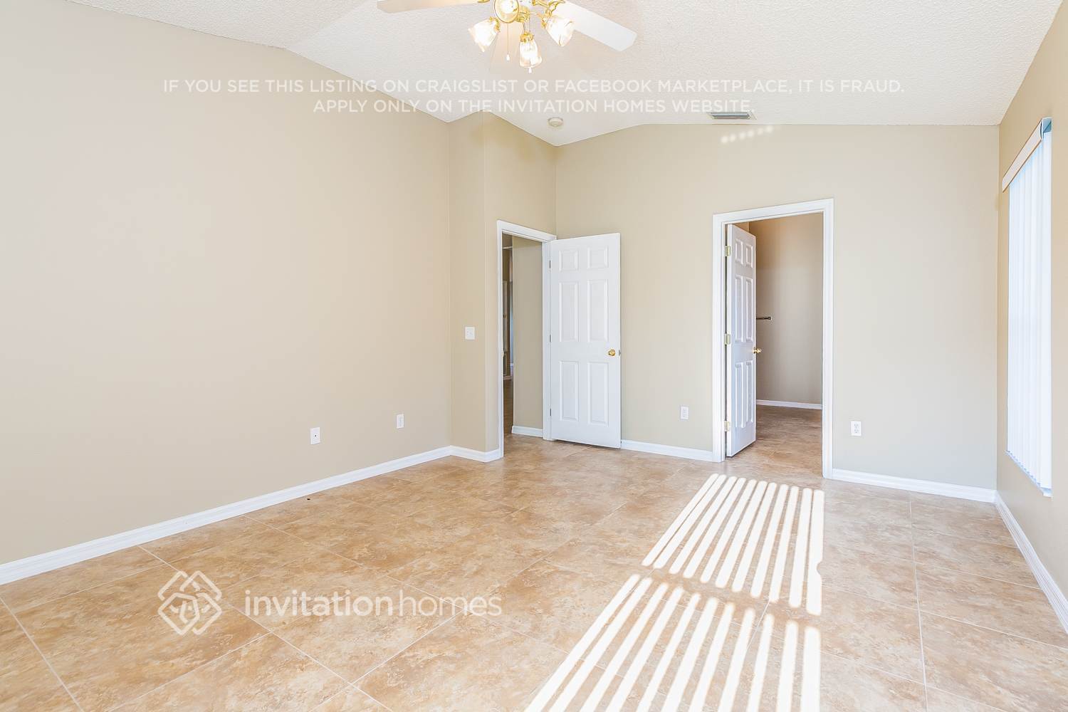 Building Photo - 2441 Bridgeport Cir