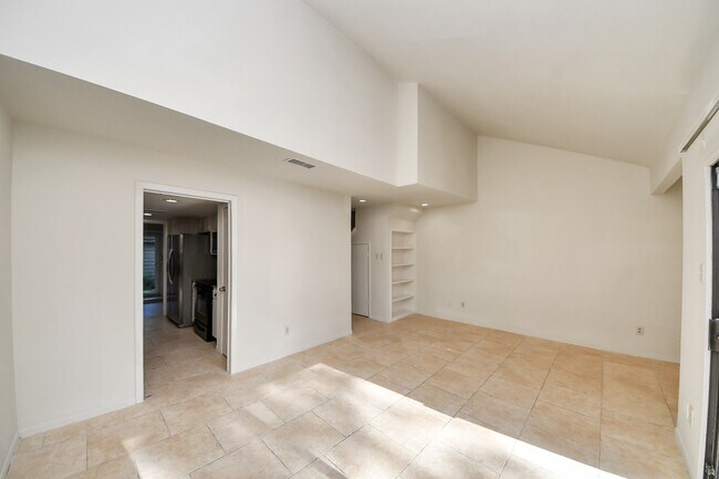 Building Photo - 1059 Country Pl Dr