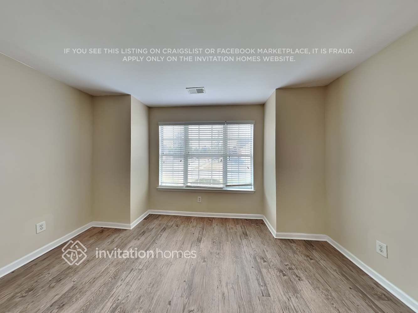 Building Photo - 9782 Sinclair Ln