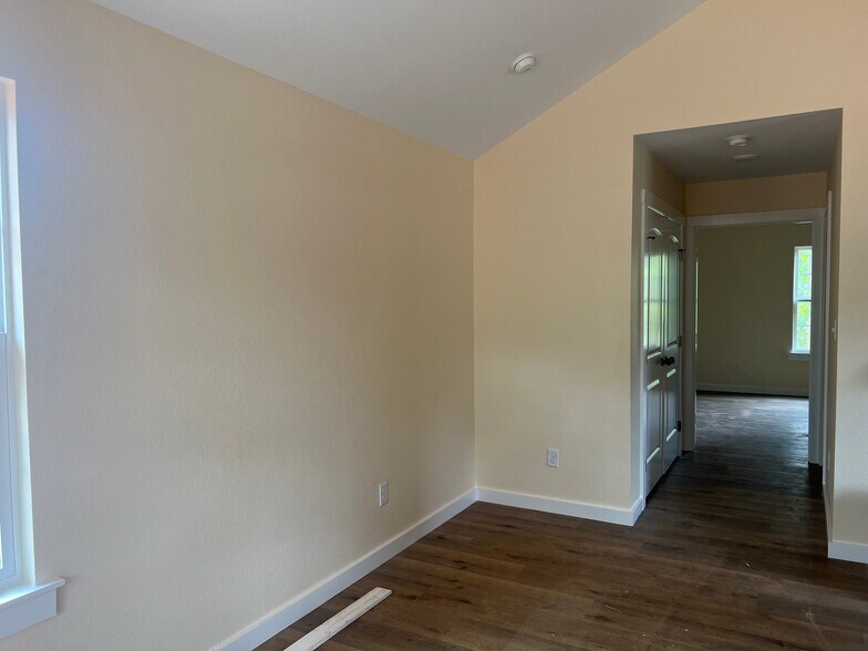 Building Photo - 12353 FM 2276 N