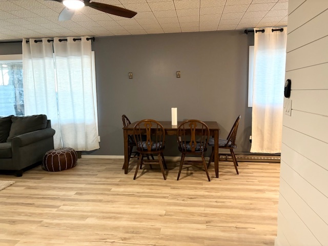 Dining Area - 3312 W Lakeshore Dr