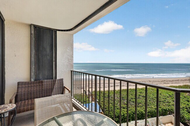 Building Photo - 9650 S Ocean Dr