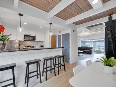 Building Photo - 3809 N Braeswood Blvd