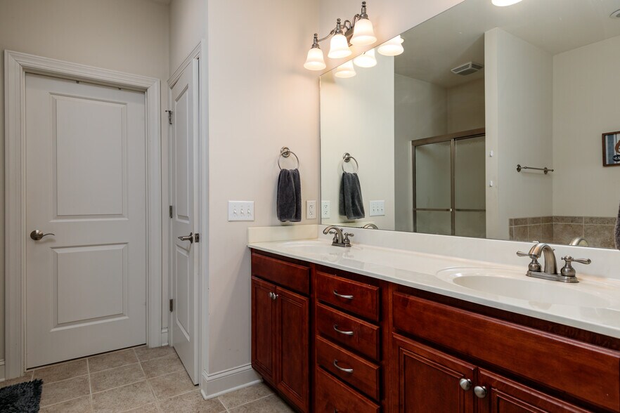 Building Photo - 22 Elk Ridge Ln