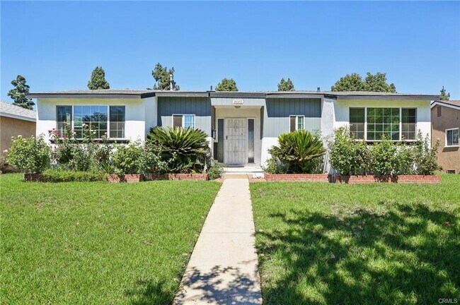 Building Photo - 16001 Tuba St