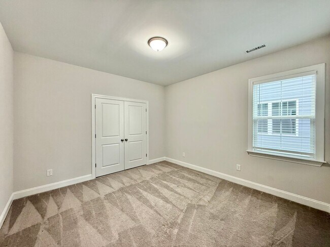 Building Photo - Incredible 4BD, 3BA Raleigh Home in the De...