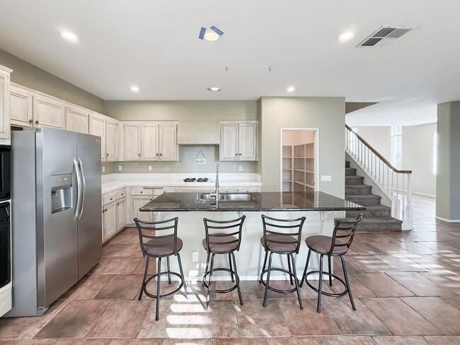 Building Photo - AVAILABLE NOW! 4 BED / 3 BATH TEMEKU HILLS HOME FOR RENT! LARGE BACKYARD + AMENITIES GALORE!