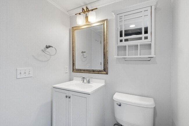 Building Photo - 5705 Logan Ave S