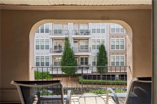 Building Photo - 395 Pharr Rd NE
