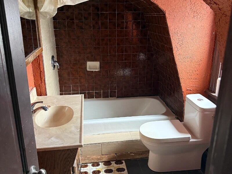 Building Photo - 4526 Decatur St