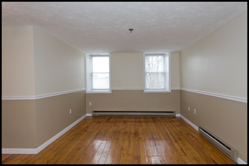 Building Photo - 3 Cook St