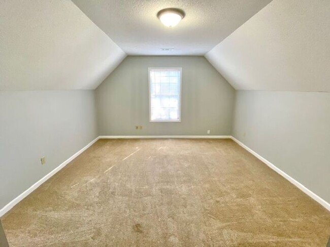 Building Photo - Now Leasing in Cordova, 4-Bedroom 2.5 Bath...