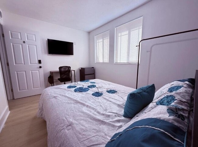 Building Photo - 5140 River Bluff Ln