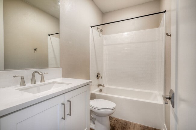 Building Photo - 6675 Agave Cir