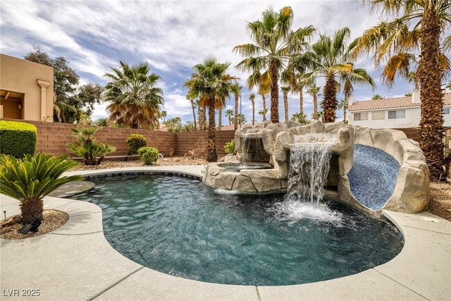 Building Photo - 5651 Deer Creek Falls Ct