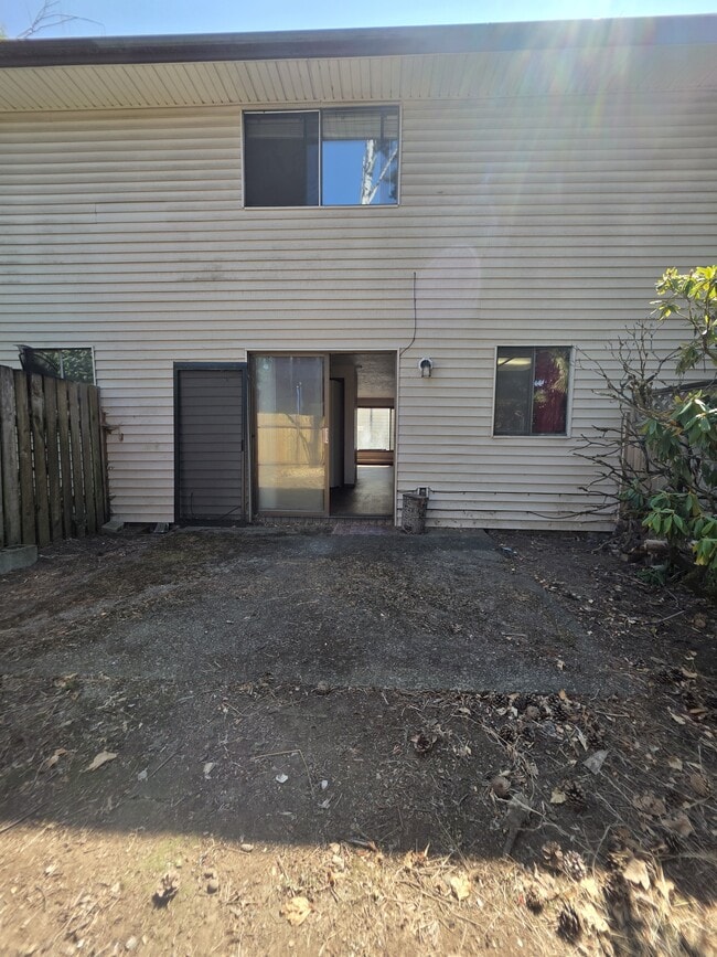 Building Photo - 1345-MHH1345 Fabry Rd SE