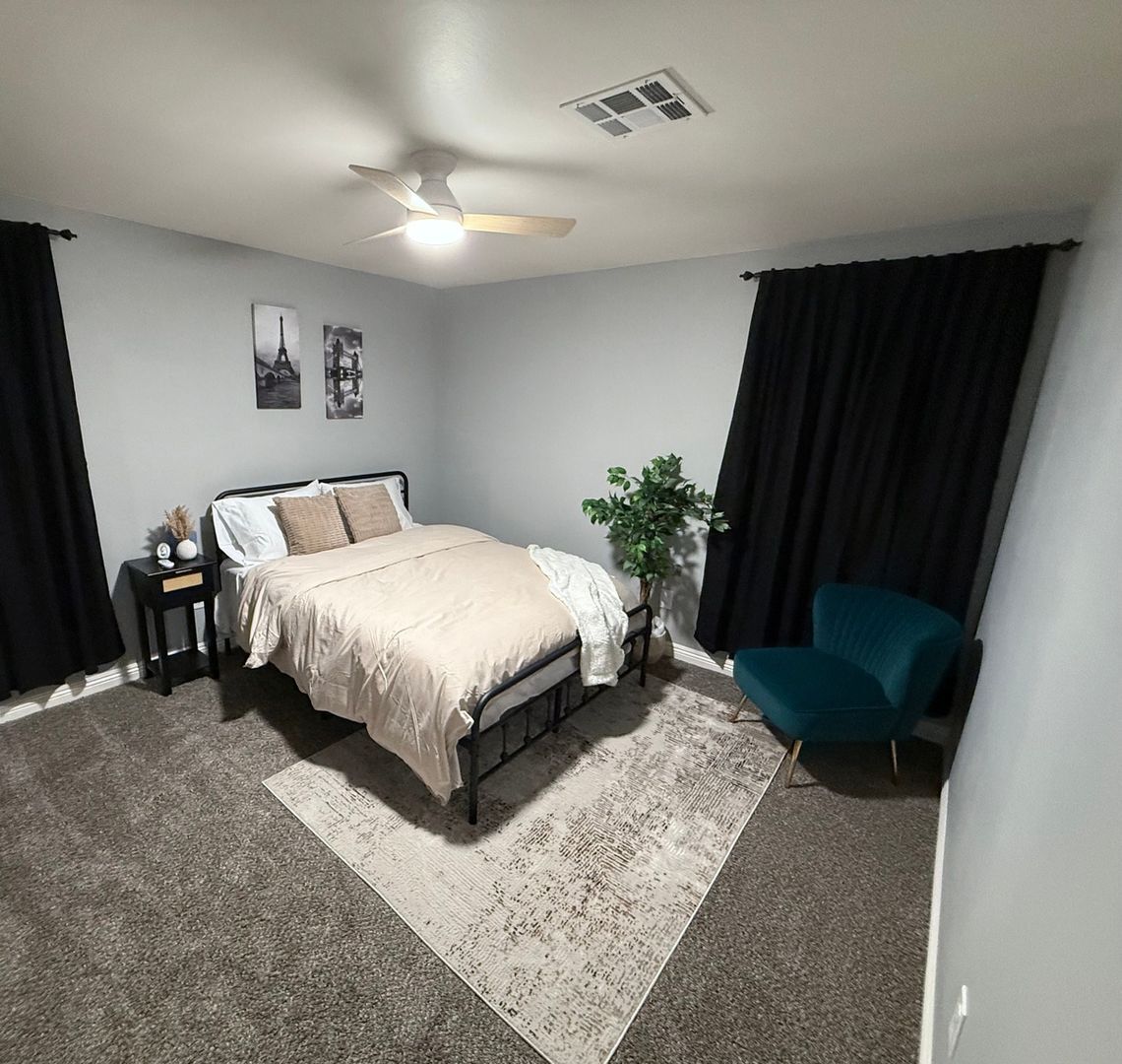 Building Photo - 1040 Canosa Ave