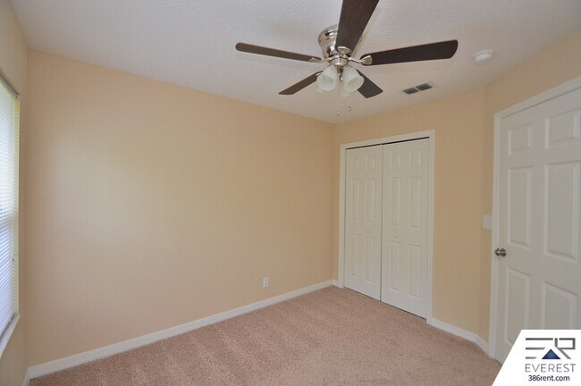Building Photo - 5 Biddleson Pl
